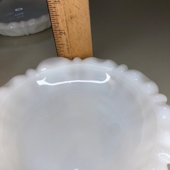 2 Anchor Hocking Milk Glass Trinket or Candy Dishes 5.5" - Picture 6 of 6